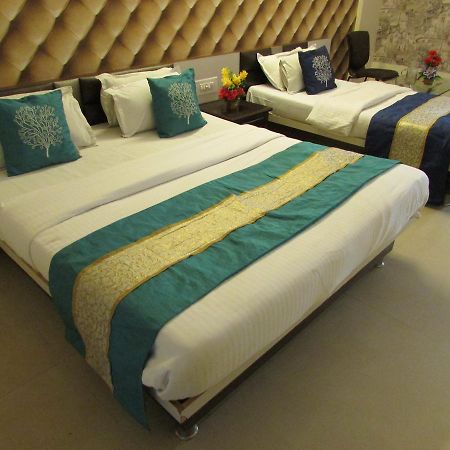 Hotel Neelkanth Residency Gandhinagar Extérieur photo