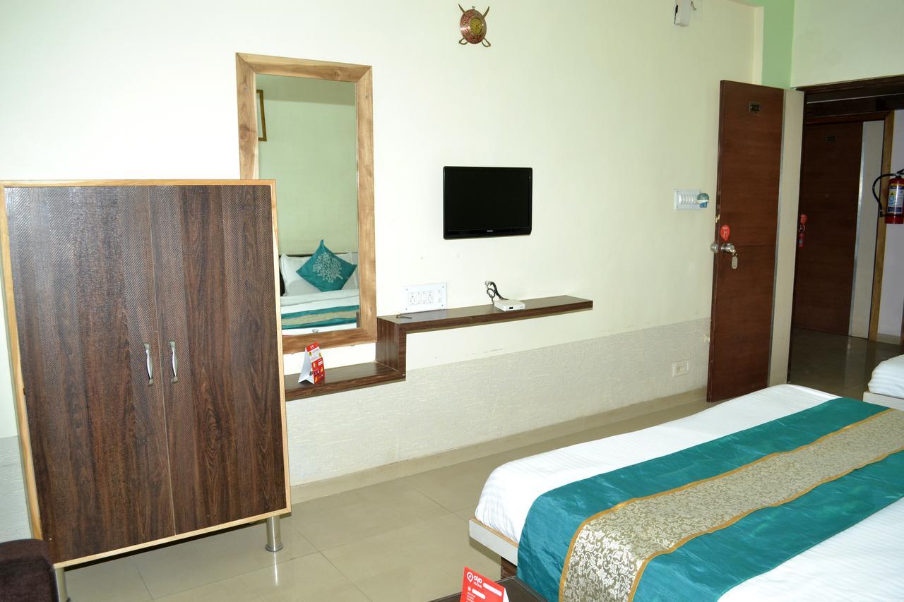 Hotel Neelkanth Residency Gandhinagar Extérieur photo