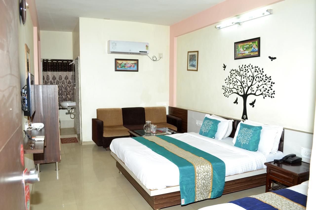 Hotel Neelkanth Residency Gandhinagar Extérieur photo