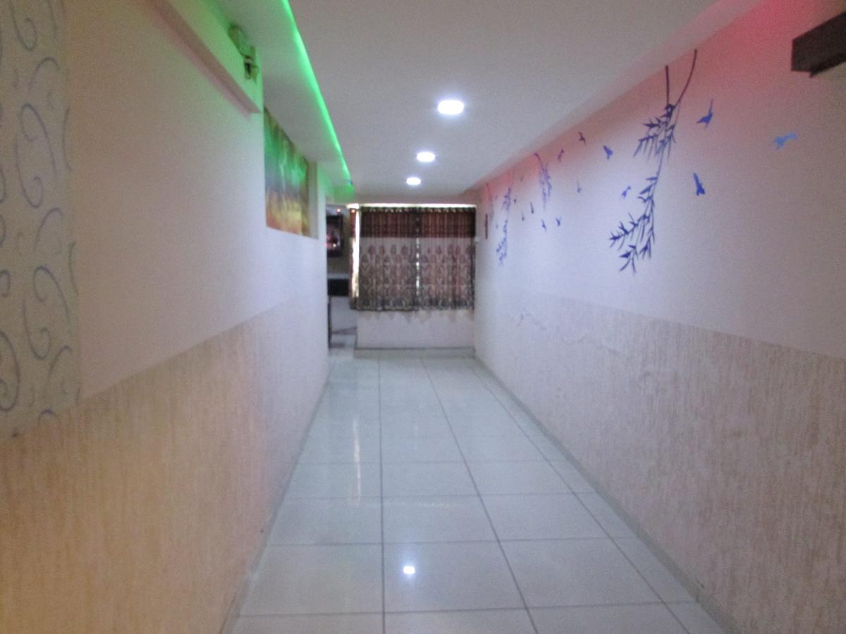Hotel Neelkanth Residency Gandhinagar Extérieur photo