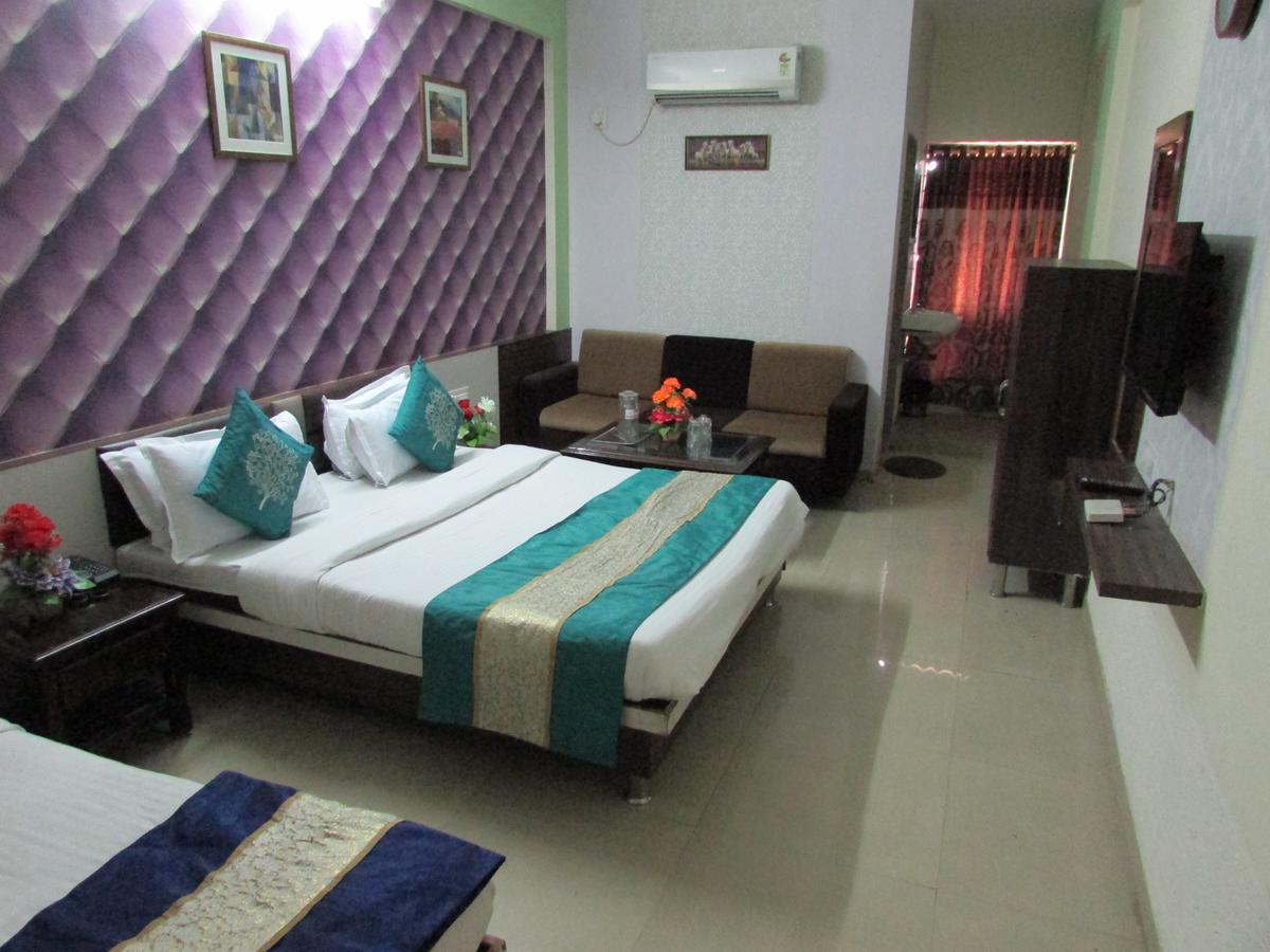 Hotel Neelkanth Residency Gandhinagar Extérieur photo