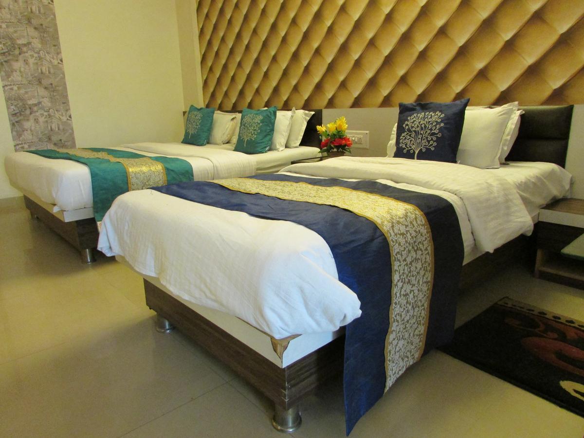 Hotel Neelkanth Residency Gandhinagar Extérieur photo
