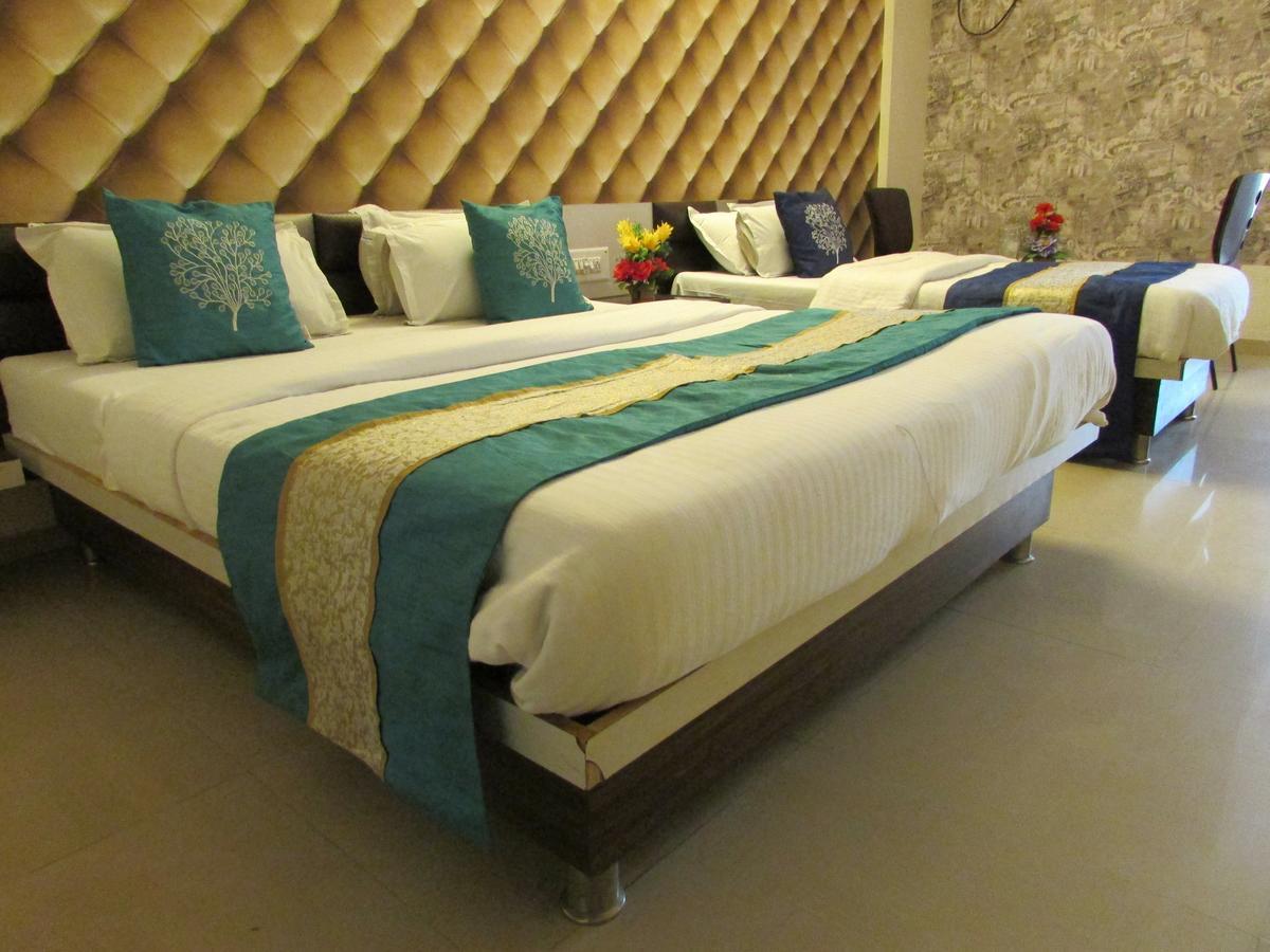 Hotel Neelkanth Residency Gandhinagar Extérieur photo